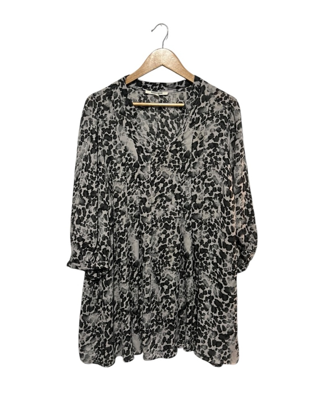 Daniel Rainn Leopard Print V-Neck Tunic Top Chiffon Blouse Office Plus Size 2X